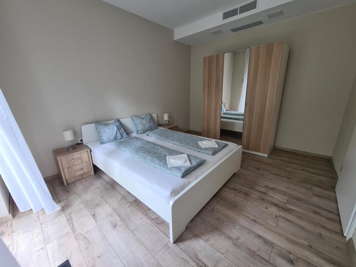 Oet Fenyo Apartmanhaz ชิโอฟก ภายนอก รูปภาพ