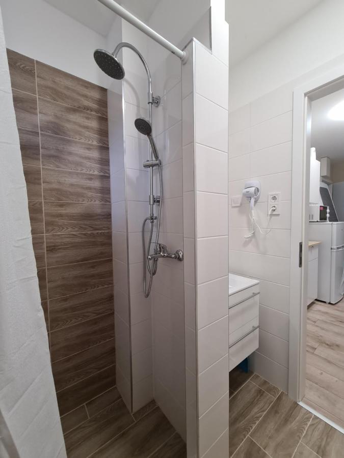 Oet Fenyo Apartmanhaz ชิโอฟก ภายนอก รูปภาพ