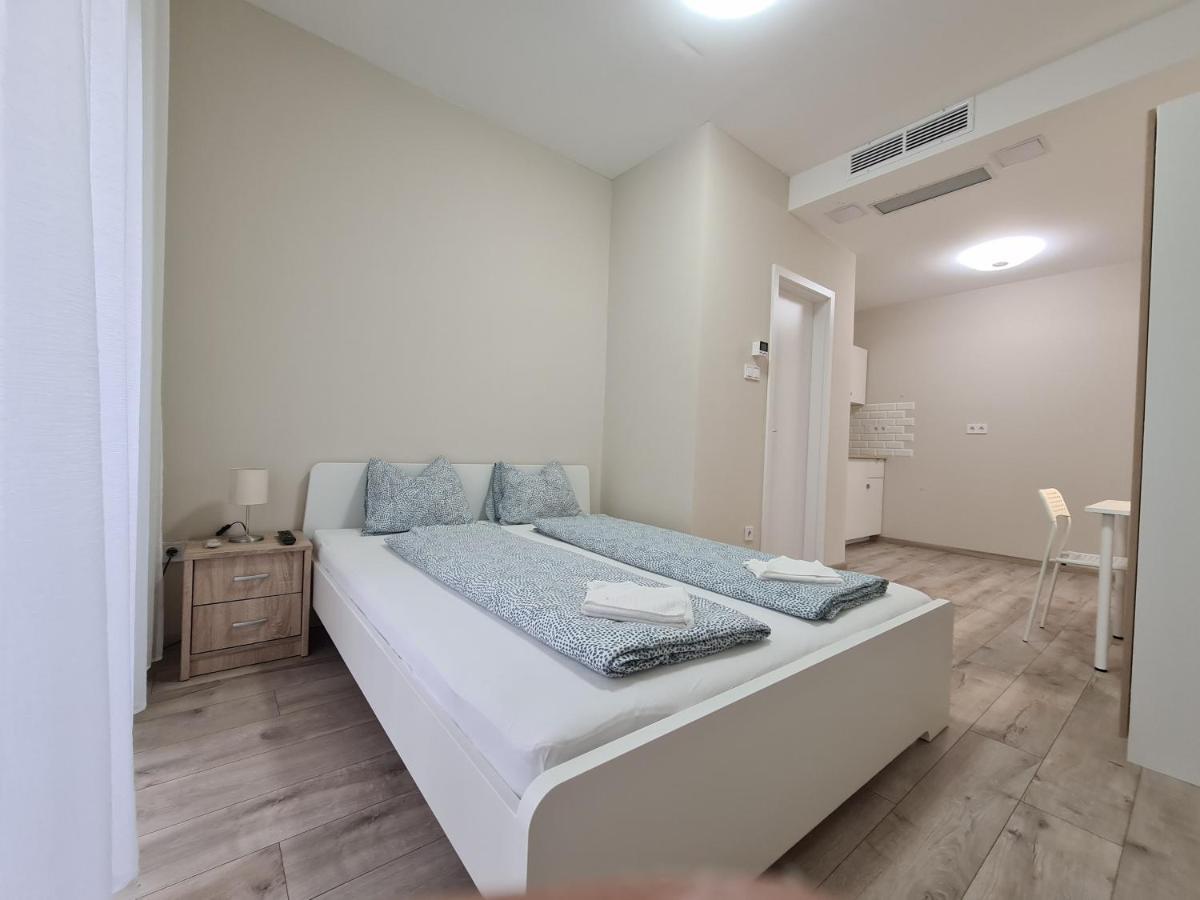 Oet Fenyo Apartmanhaz ชิโอฟก ภายนอก รูปภาพ
